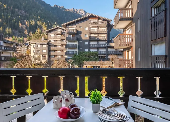 Near The Slopes Of Chamonix-mont-blanc - Balcony *